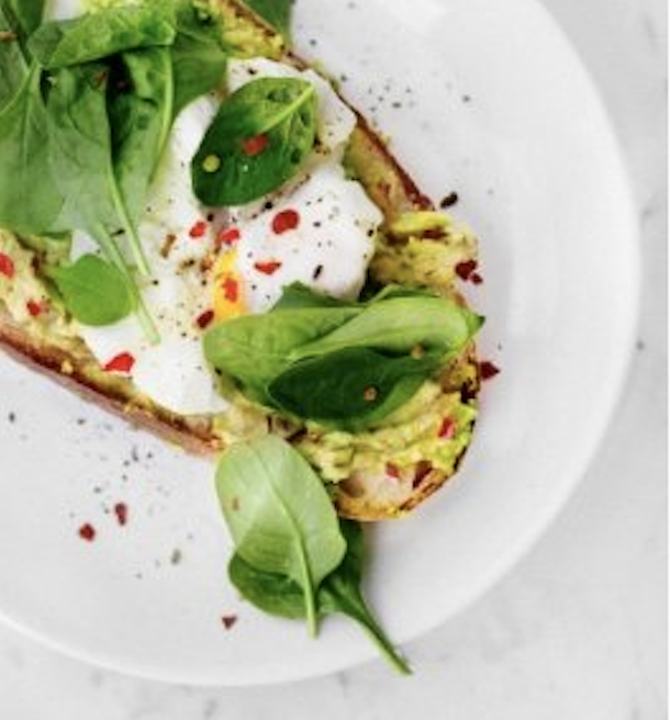 Toast with burrata and species